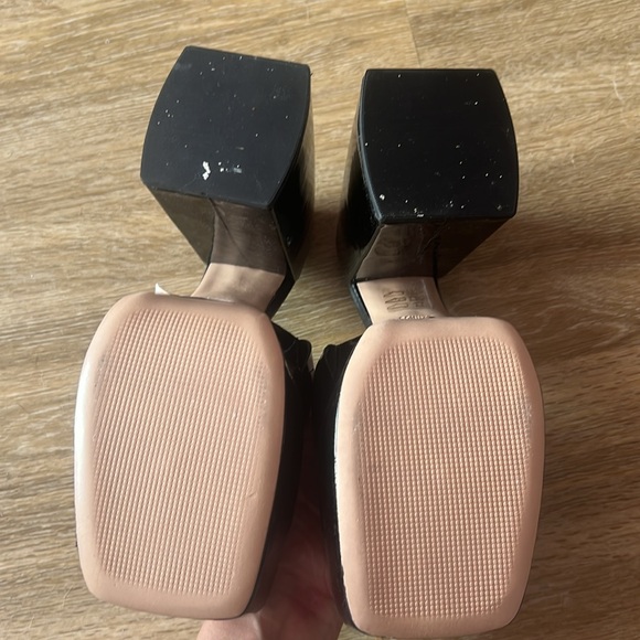 NWT Schutz Aretha Heels - Picture 3 of 4